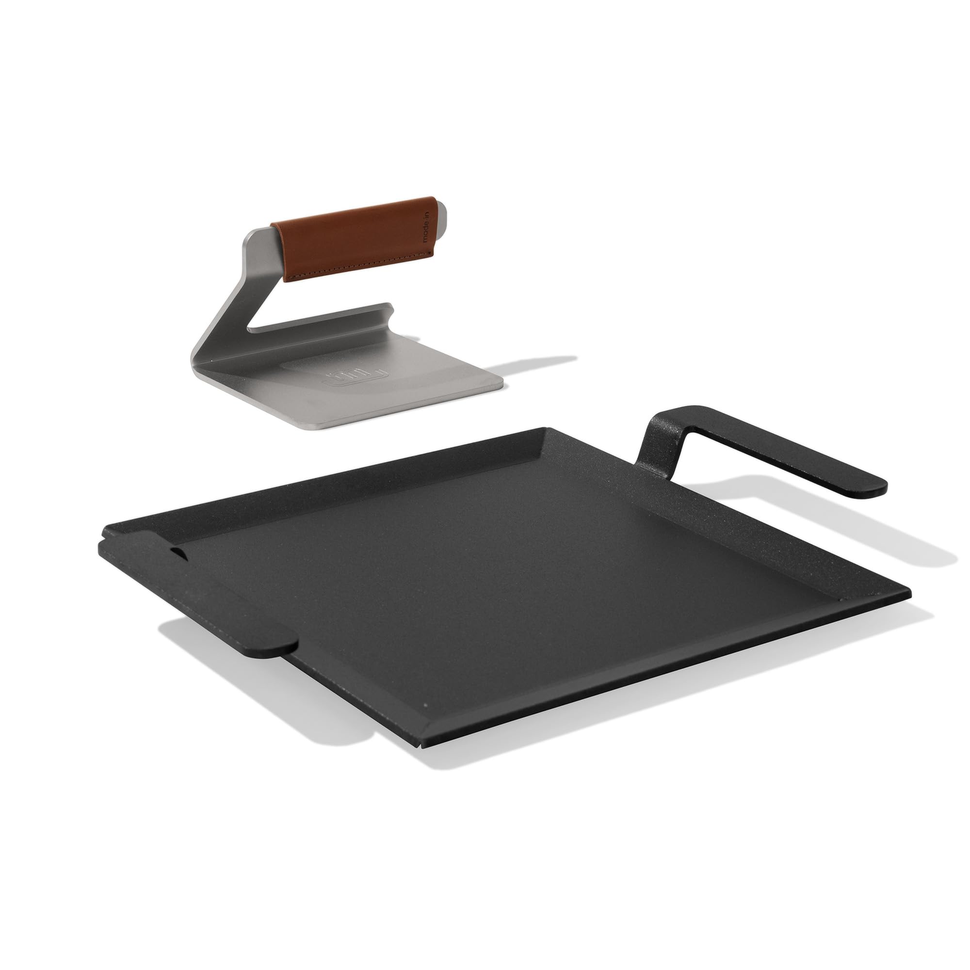 Made In Cookware - Carbon Steel Half Griddle + Grill Press - (Like Cast Iron, but Better) - Professional Cookware - Crafted in Sweden - Induction Compatible