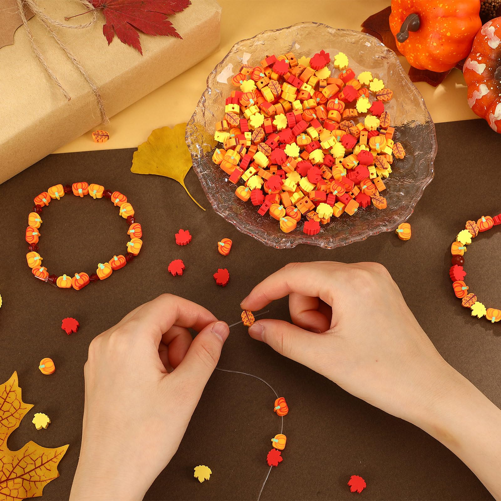 SEPGLITTER Fall Polymer Clay Beads, 300pcs Thanksgiving Fall Leaf Pumpkin Clay Beads for Jewelry Making Autumn DIY Bracelet Necklace Accessories Craft Party Supplies