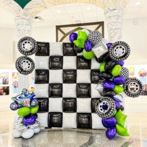 Orgnafey White and Black Checkered Mylar Double sided Flat Square Foil Balloon Wall Tunnel Arch Latex Balloon Garland Kit For Checkerboard Racing Themed Celebration Party Supply Background Decorations