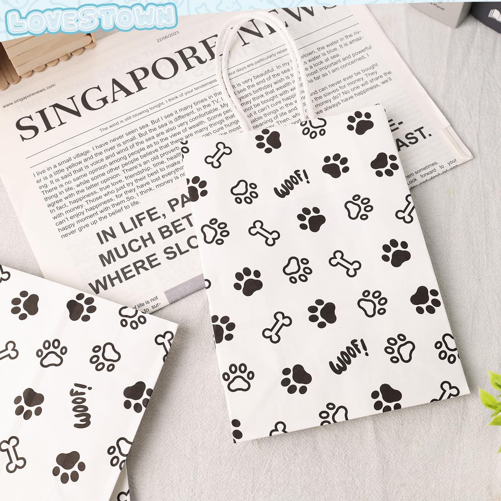 LovesTown 24PCS Candy Bags, Animal Party Favor Paw Prints Gift Bags with Handles Paper Retail Grocery Bags for Dog Pet Themed Party 5.5 x 2.8 x 7.9 inch