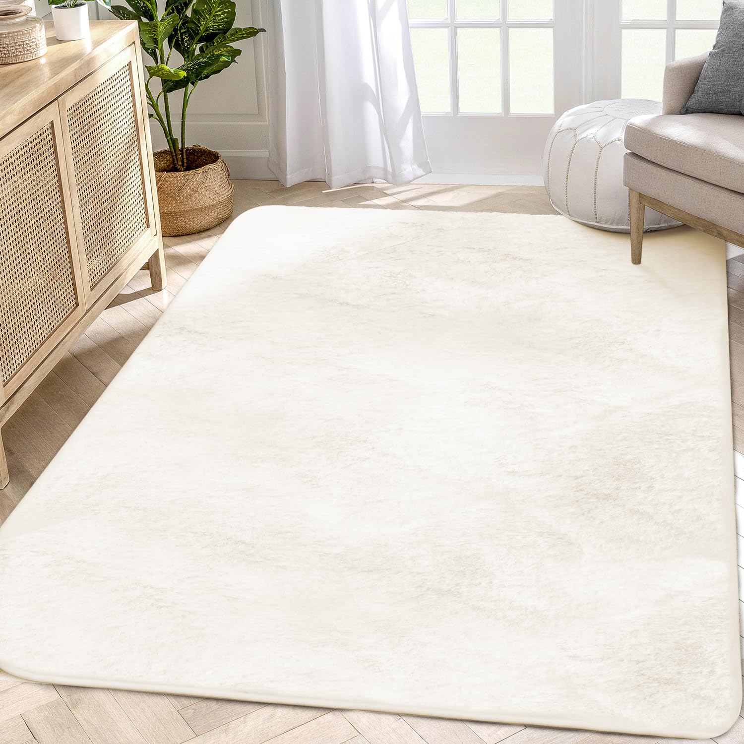 Tejoe Ultra Soft Area Rug 5x7 Feet, Cosy Fuzzy Faux Fur Area Rug,Indoor Modern Plush Washable Shaggy Rugs for Bedroom Living Room Home Decor, Fluffy Carpet for Kids Room,Nursery,Dorm (Beige)