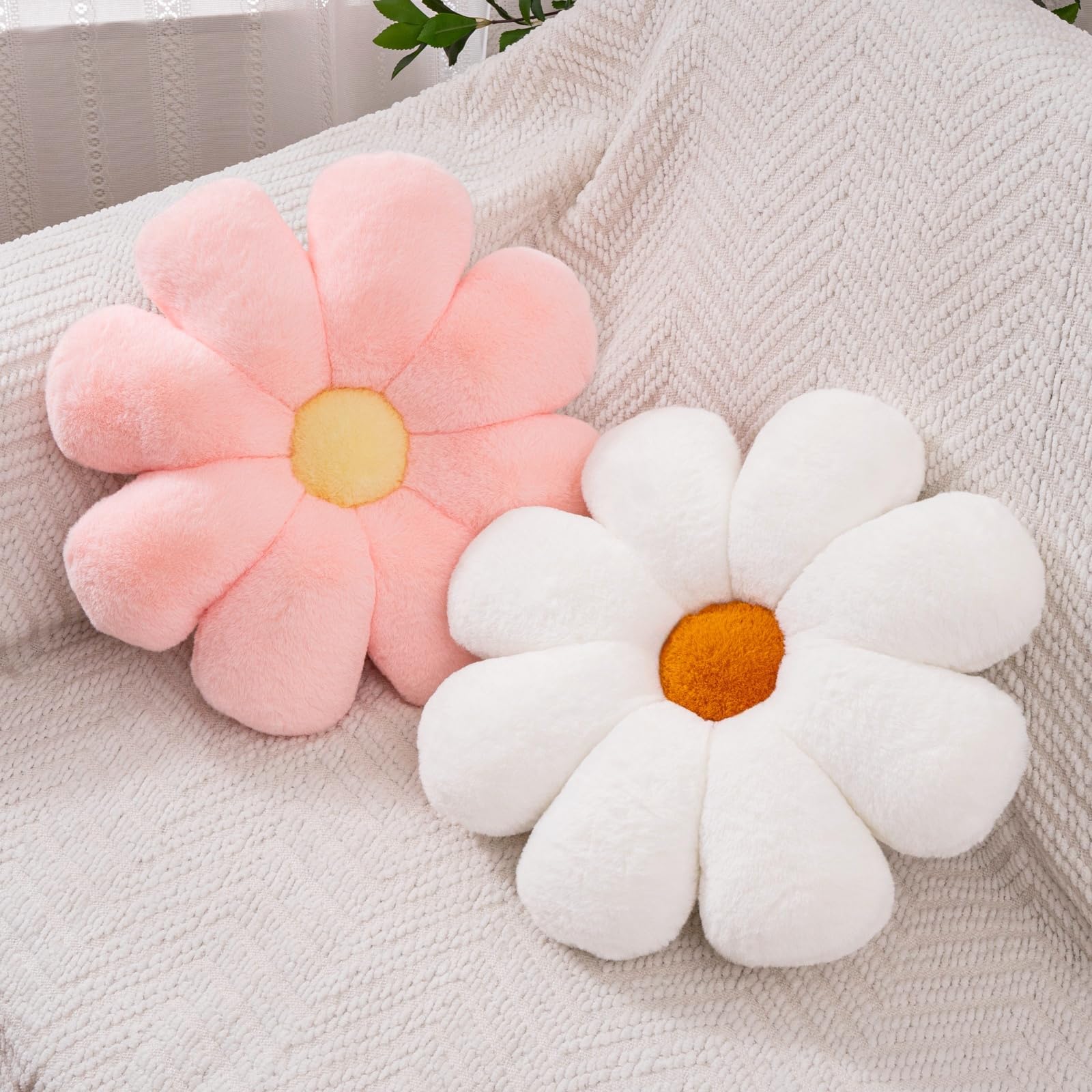 JZNEXD 2 Pcs Flower Pillow, Pink White Daisy Flower Preppy Throw Pillows Set, Cute Girls Bedroom Preppy Room Decor Aesthetic Decorative Throw Pillows for Bed Sofa Chair Decor (Pink & White)