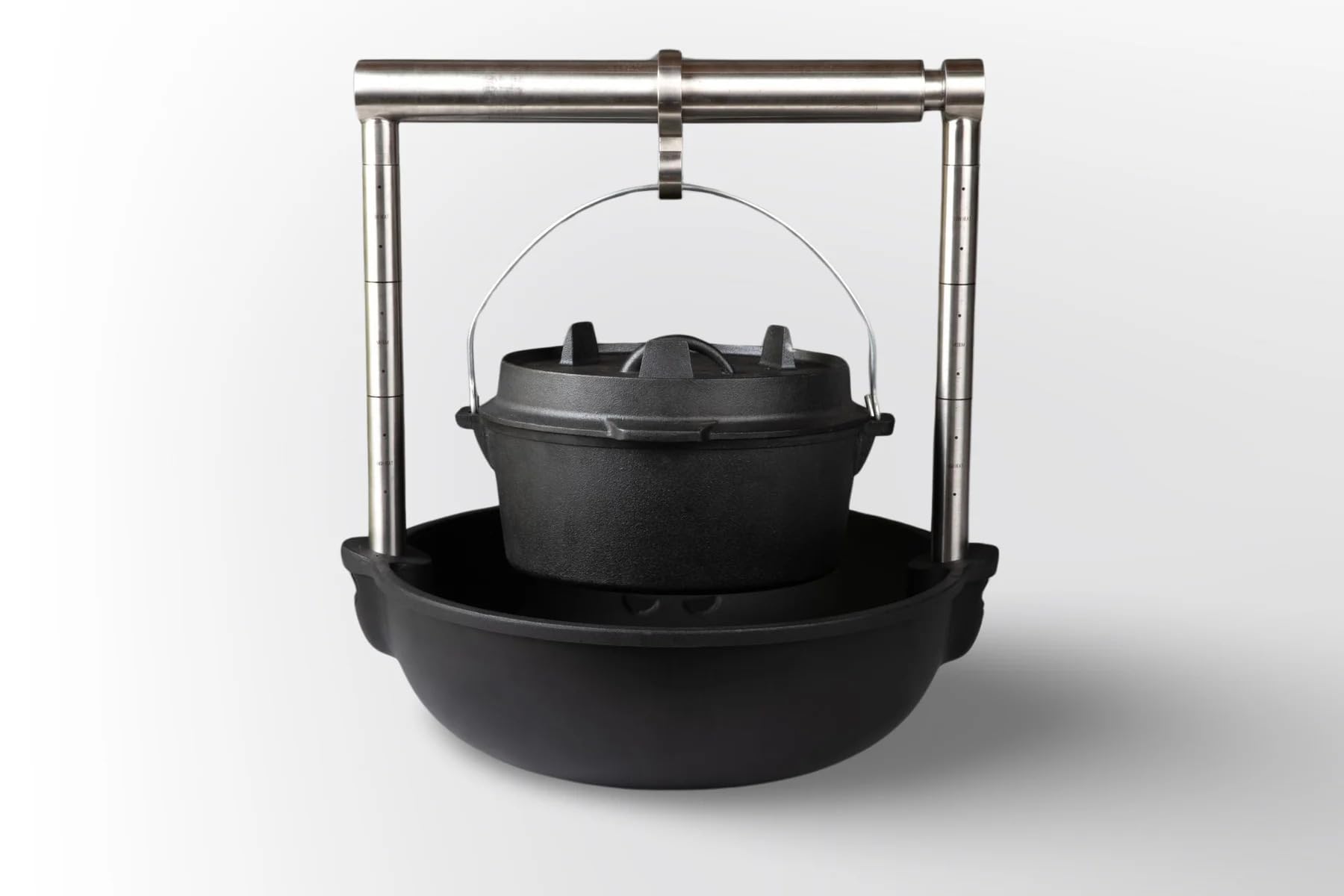 Bola Oven | Hanging Dutch Oven Attachment for the Bola Grill