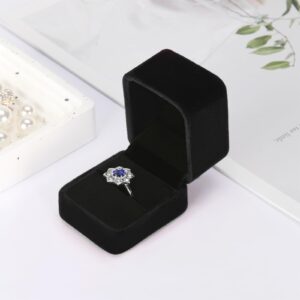 KUKUVR 2 Pieces Velvet Ring Gift Box, Small Ring Storage Boxes for Proposal Wedding Engagement Christmas Valentine's Day, Ring Earrings Stud Holder Display box for Woman Girl