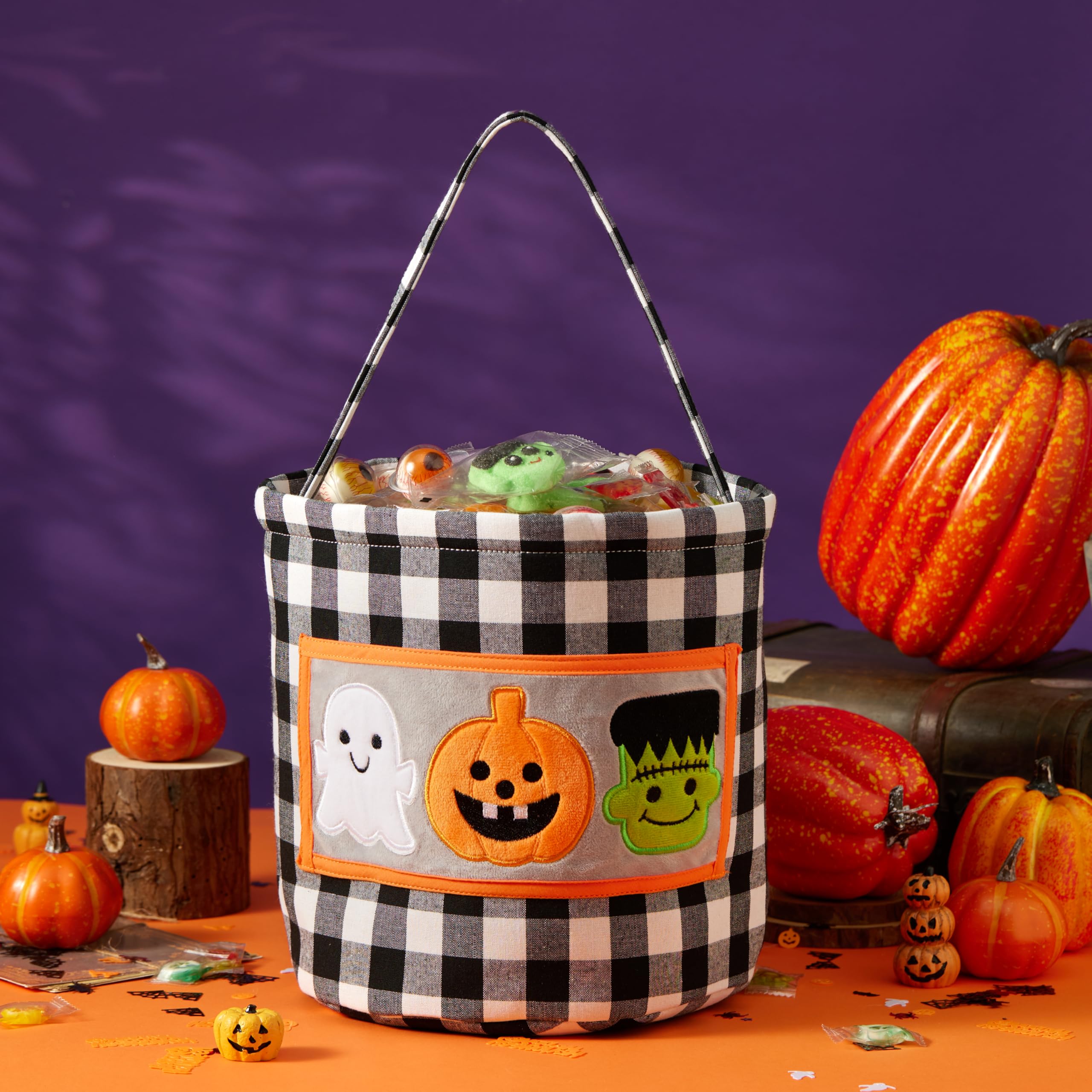 Ouksma Halloween Trick or Treat Basket, Checkered Fabric Tote with Embroidered Ghost, Pumpkin, Frankenstein for Halloween Party, Candy Collection and Decorations (Black Checkered)