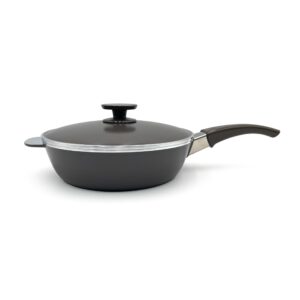 essen 2524 terra sauté pan - contemporary line - cast aluminum with nova trimium nonstick coating - for 4-5 servings - even and healthy cooking - argentinian brand essen now in the united states.