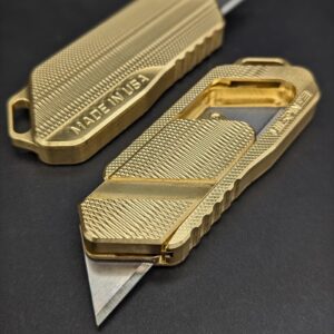 Milspin Magnus 2.0 Brass EDC Utility Knife with Retractable Razor and Internal Spare Blade Storage I 7 Blades Included I Made in USA