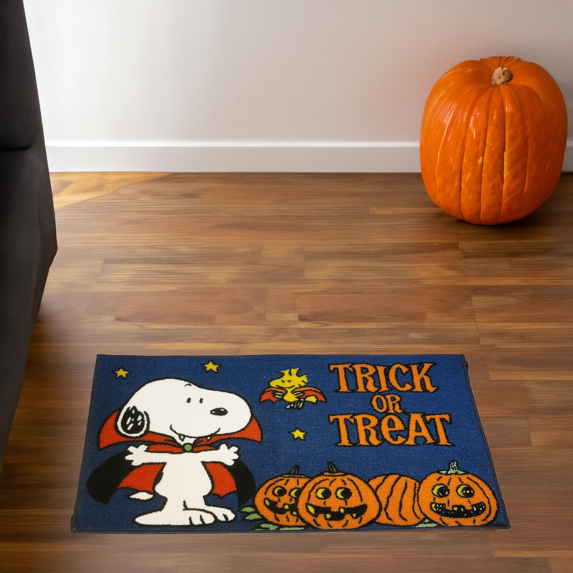 Peanuts Halloween Accent Rug, Polyester with Latex Backing, 17" x 28" (Vampire)