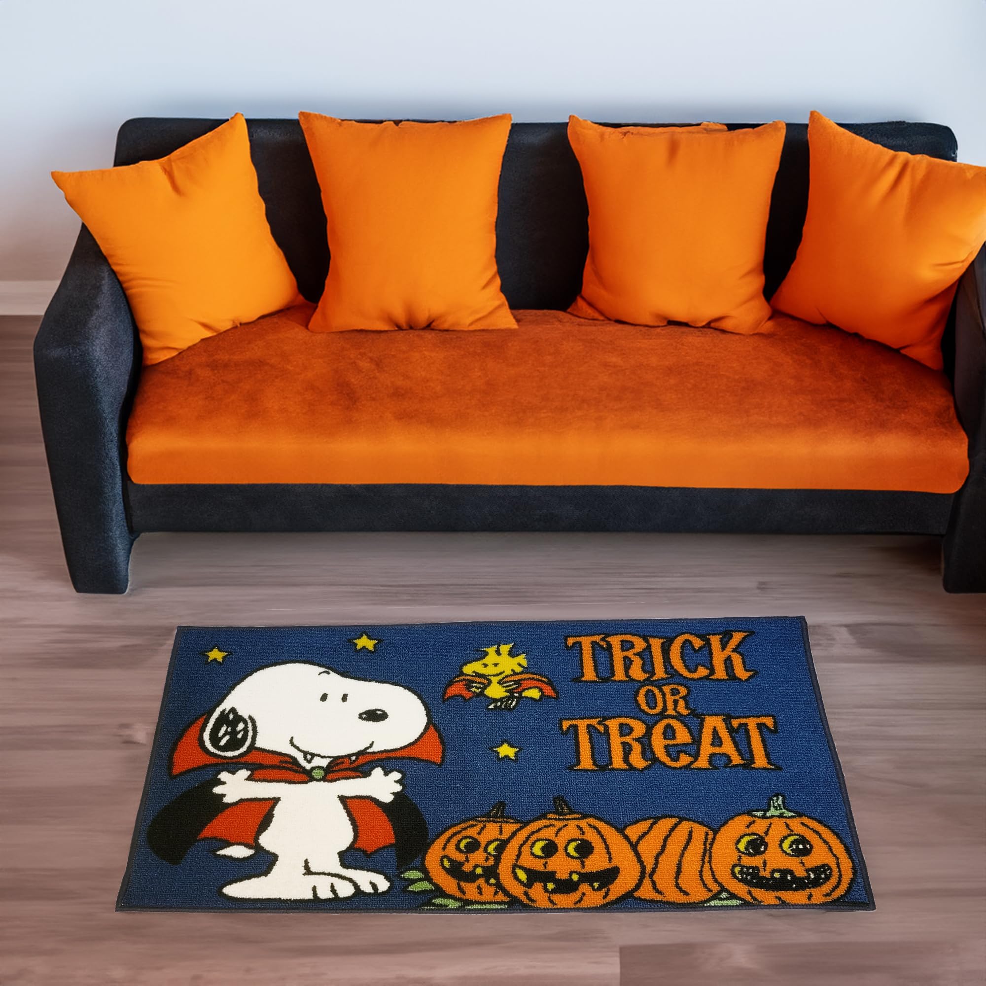 Peanuts Halloween Accent Rug, Polyester with Latex Backing, 17" x 28" (Vampire)