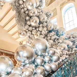 PartyWoo Metallic Silver Balloons, 123 pcs Silver Balloons Different Sizes Pack of 18 12 10 5 Inch Silver Balloon Arch Kit Balloon Garland for Birthday, Graduation, Party Decorations, Silver-G102