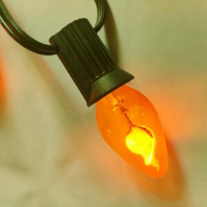 Halloween Flickering Flame Light Bulbs, C7 Orange Flicker Flame Light Bulbs E12 Base Bulb, Flame Light Bulb for Candle Chandelier Nightlight String Lights Christmas Halloween Decor, 1 Watt, 12 Pack