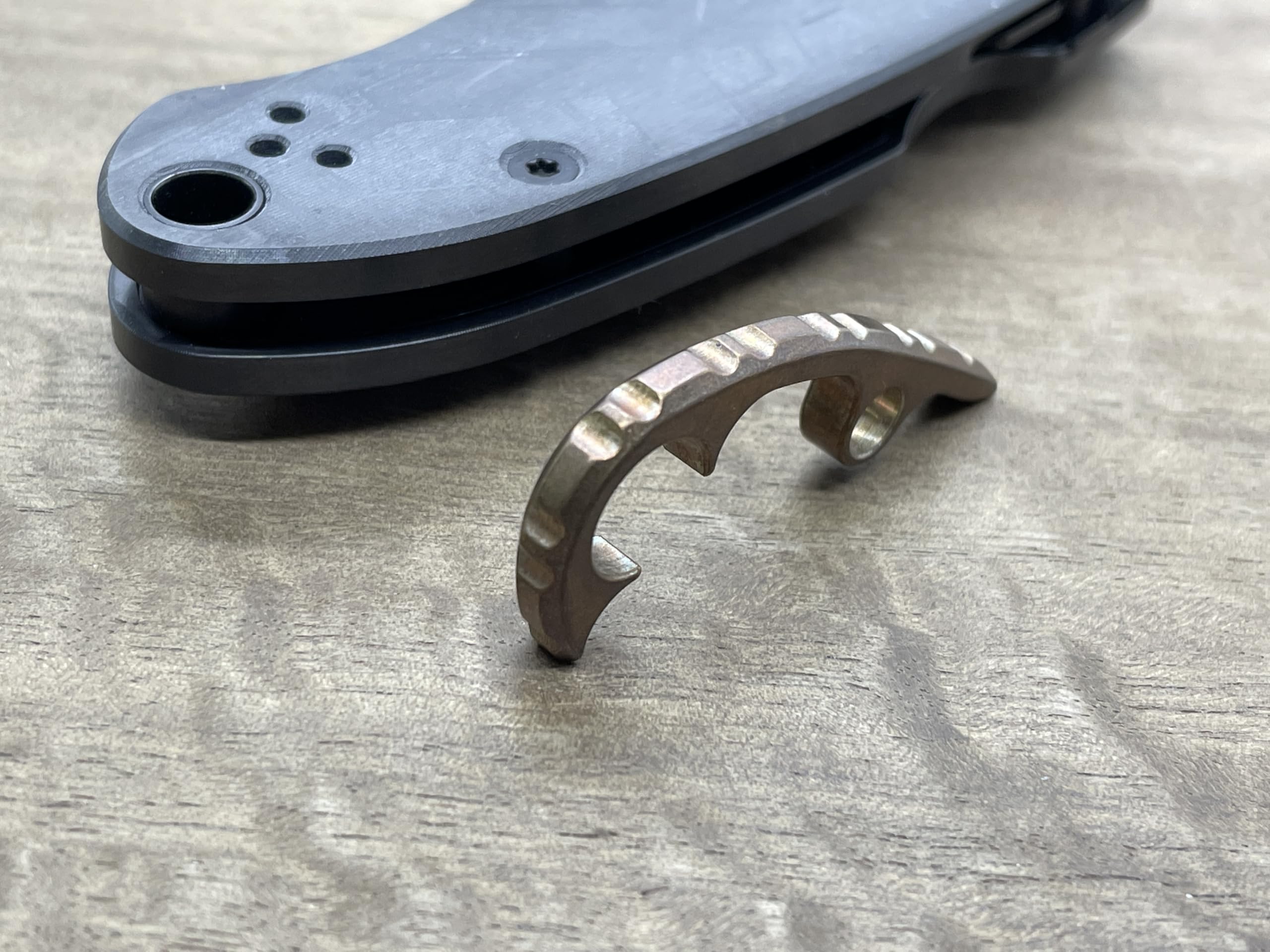 Metonboss Tumbled Brass Gear BACKSPACER for Spyderco PARA 3