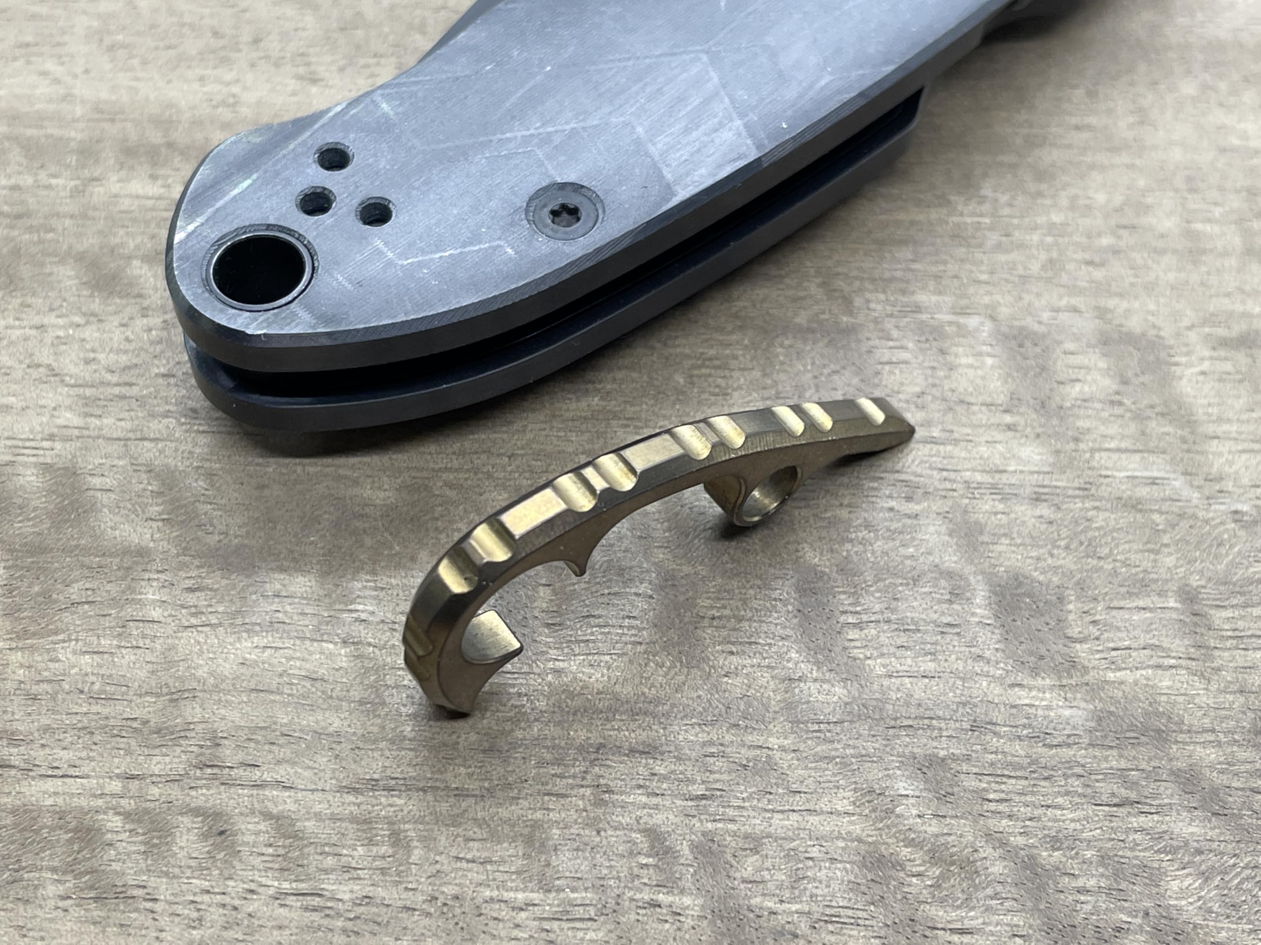 Metonboss Tumbled Bronze ano Titanium Gear BACKSPACER for Spyderco PARA 3