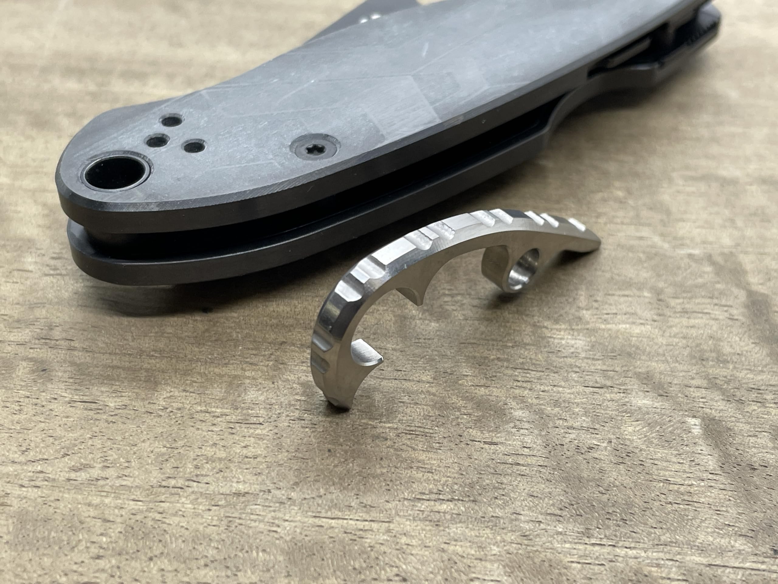 Metonboss Brushed Titanium Gear BACKSPACER for Spyderco PARA 3 (Brushed)