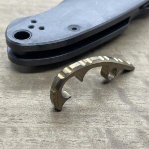 Metonboss Tumbled Bronze ano Titanium Gear BACKSPACER for Spyderco PARA 3