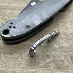 Metonboss Brushed Titanium Gear BACKSPACER for Spyderco PARA 3 (Brushed)