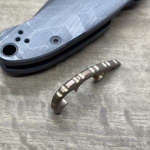 Metonboss Tumbled Brass Gear BACKSPACER for Spyderco PARA 3