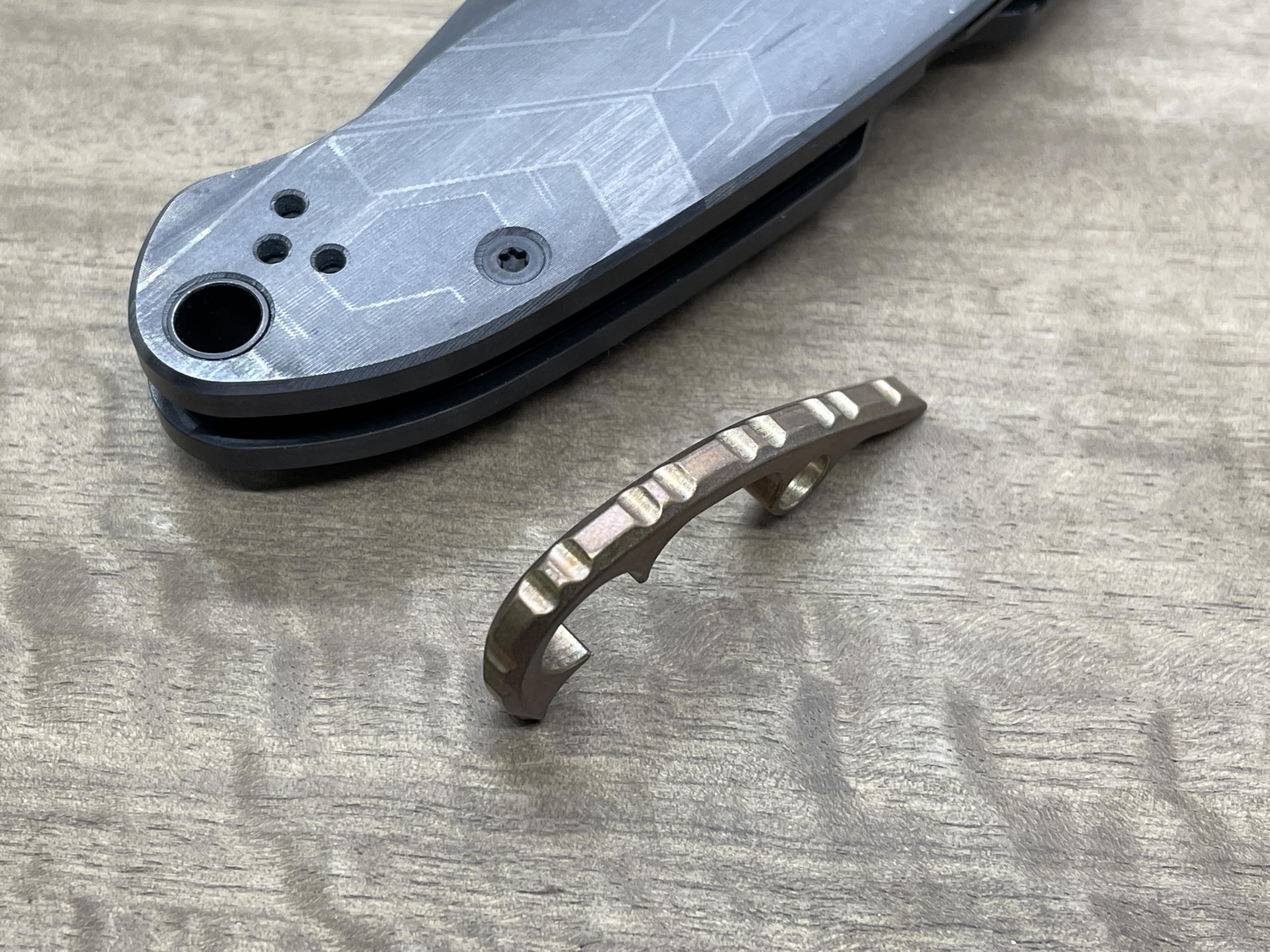 Metonboss Tumbled Brass Gear BACKSPACER for Spyderco PARA 3