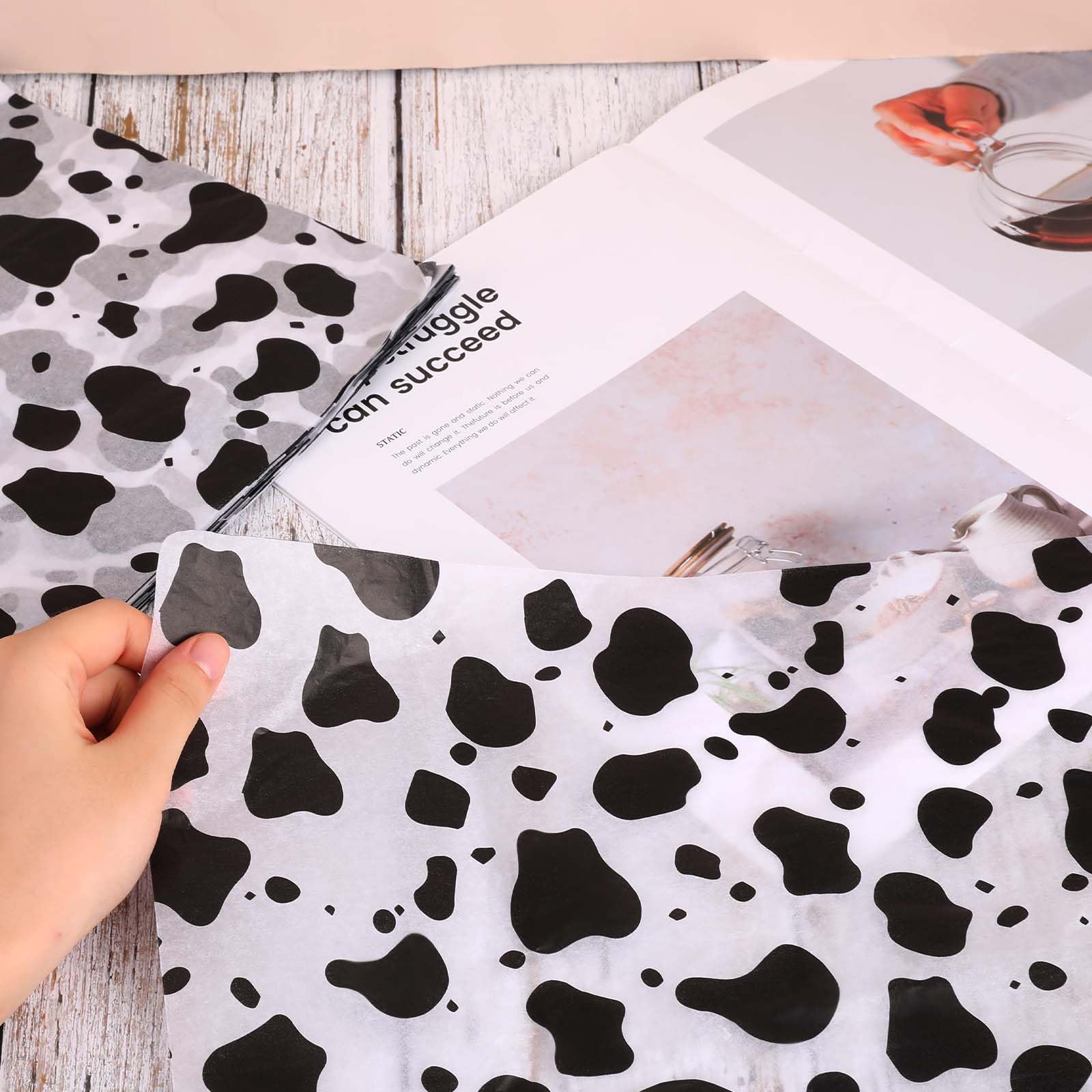 50 Sheets Cow Print Tissue Paper, 14 x 20 inch Gift Wrapping Paper, Cow Print Wrapping Paper for Gift Bags, Black and White Spots Print Tissue Paper for Cow Party Gift Packing DIY Decoration