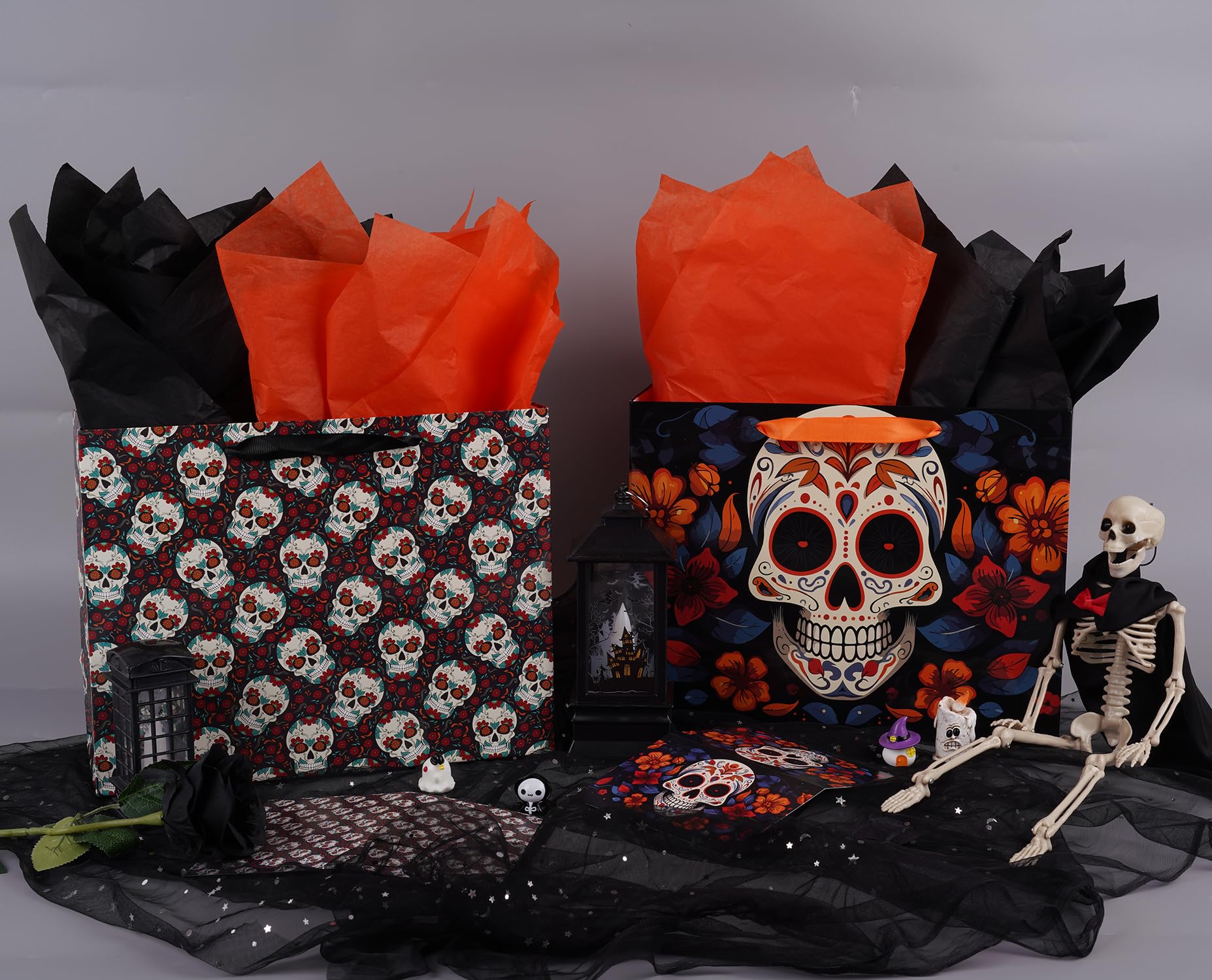 ysmile Halloween Skull Gift Bag with Wrapping Paper for Men Women 12.6" 2 Pack