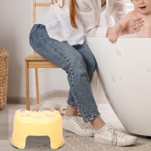 Amosfun Bathroom Non-Slip Stool Stools for Classroom Nursing Stool Plastic Stools Foot Stools Small Stools for Bathroom Stool for Short Stool Step Stool Cute Step Stool