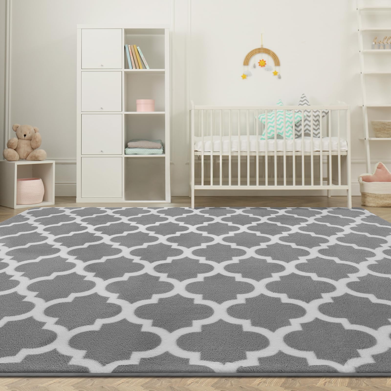 Morroccan Modern Area Rug for Living Room Bedroom, 4x6 ft Low Pile Shag Geometric Bedroom Area Rug Small Entry Rug Floor Carpet for Kids Room Nursery Office Home Decor Aesthetic, Light Grey & White