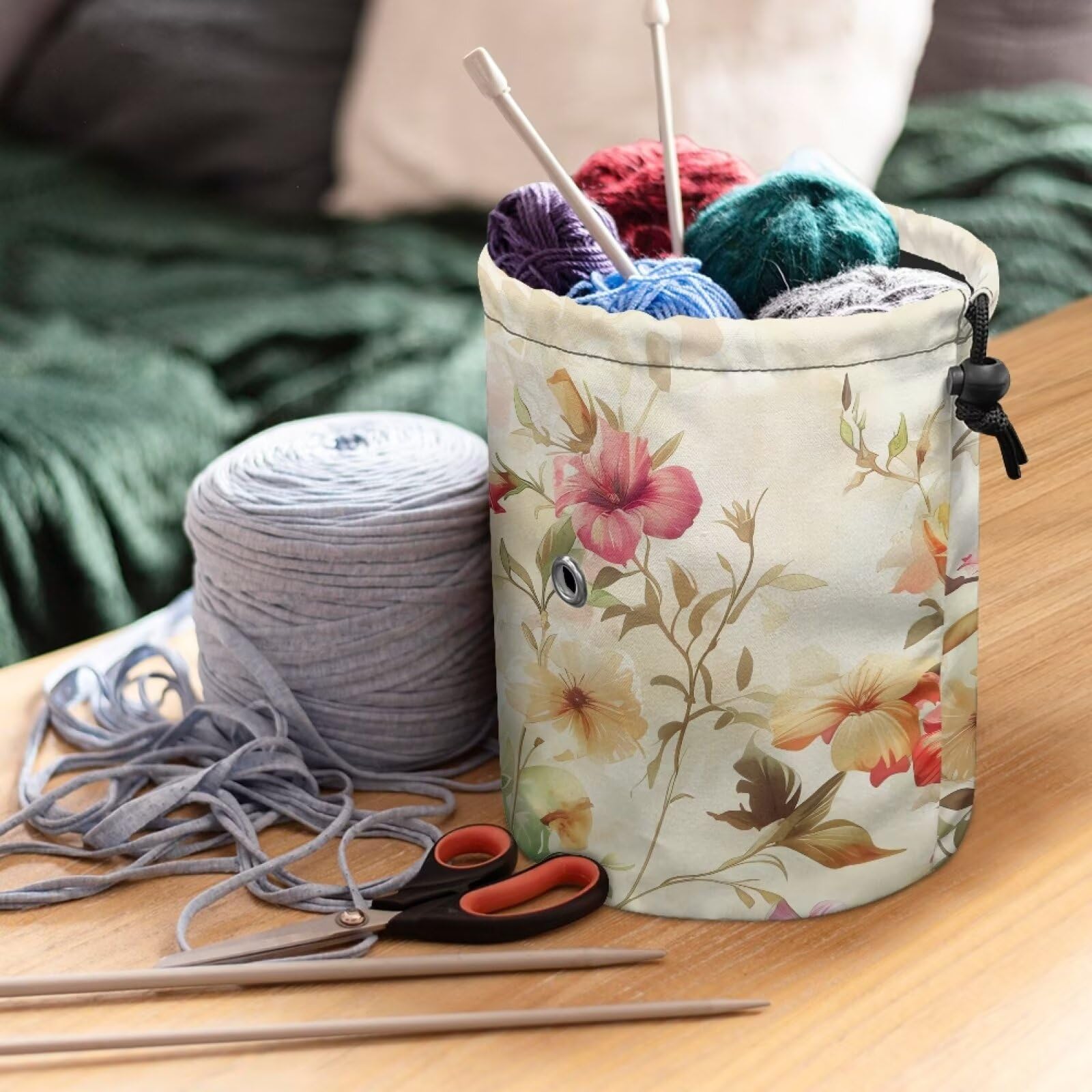 LJMKZJN Flower Hummingbirds Print Mini Crochet Bag Organizer, Drawstring Yarn Storage Bags Yarn for Crocheting On The Go, Beginners Knitting Bag Yarn Holder Yarn Bowl with Holes