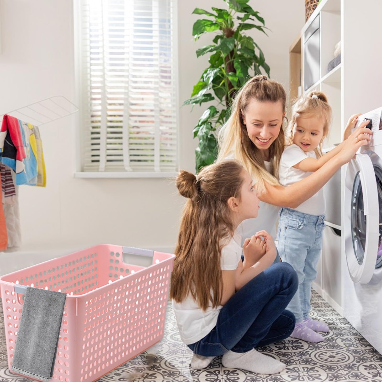 Laundry Basket With Silvery Handle, Lightweight Laundry Hamper, 2 Bushels, Plastic Laundry Basket For Closet, Dorm, Laundry Room, Bedroom, Large Laundry Basket, Home Closet Clothes Basket (Pink)