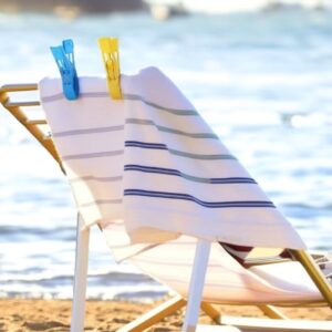 12Pcs Beach Towel Clips and 2Pcs Windproof Clothes Clips,Plastic Chair Clips Towel Holder Large Quilt Pegs Clamps