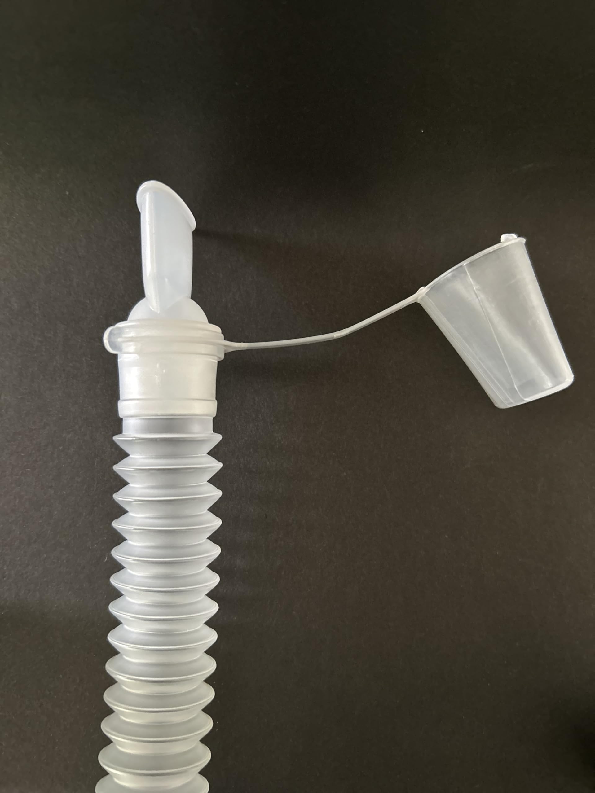 Generic Incentive spirometer cap- SpiroCap- covers The mouthpiece of The incentive spirometer breathing device. Keeps The mouthpiece clean and protected.