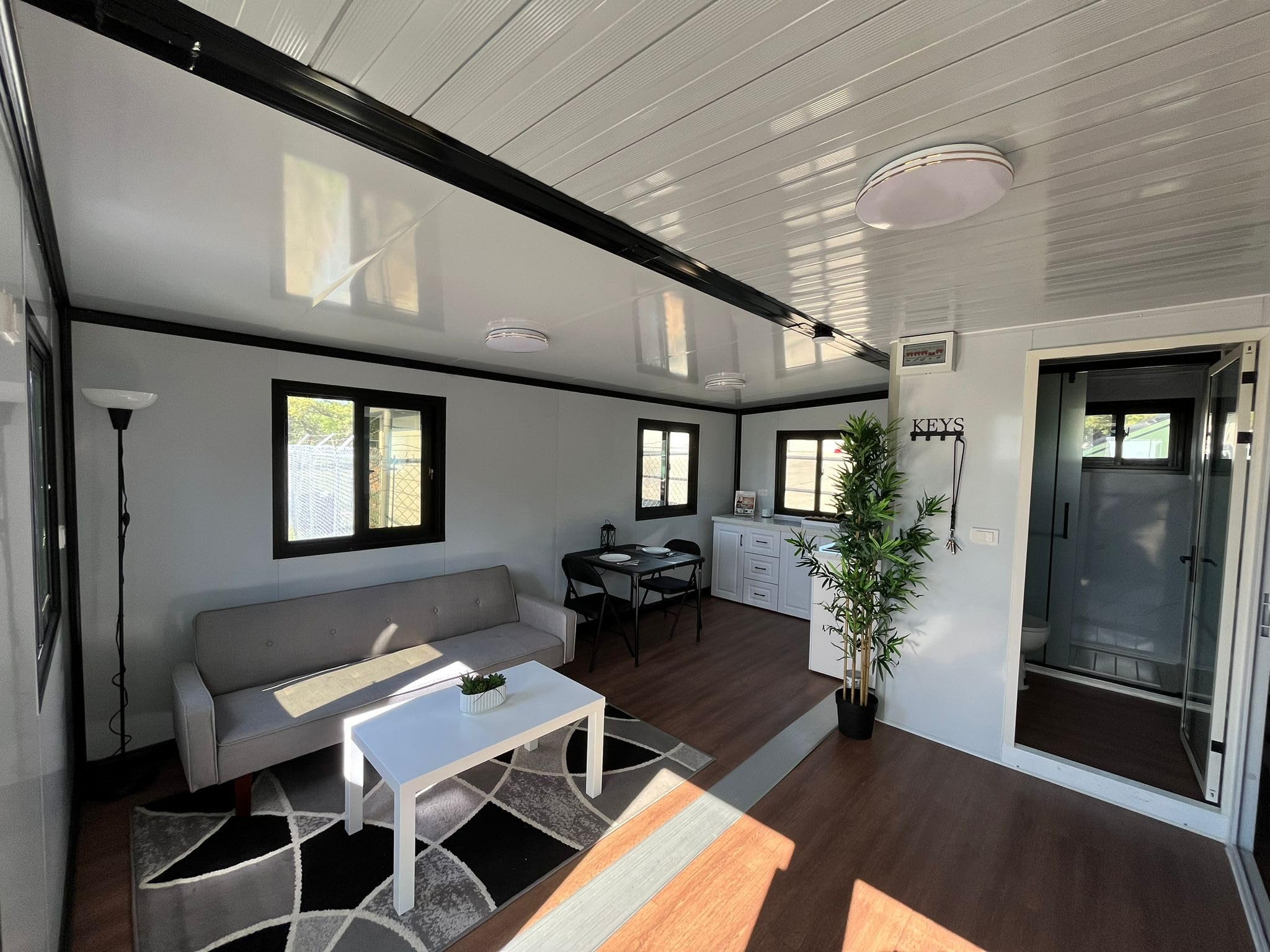 Container House, Luxury Villa House with Bathroom Kitchen Living Room Innovative, Eco-Friendly, and Versatile Portable Prefabricated Home Solutions for Modern Lifestyle