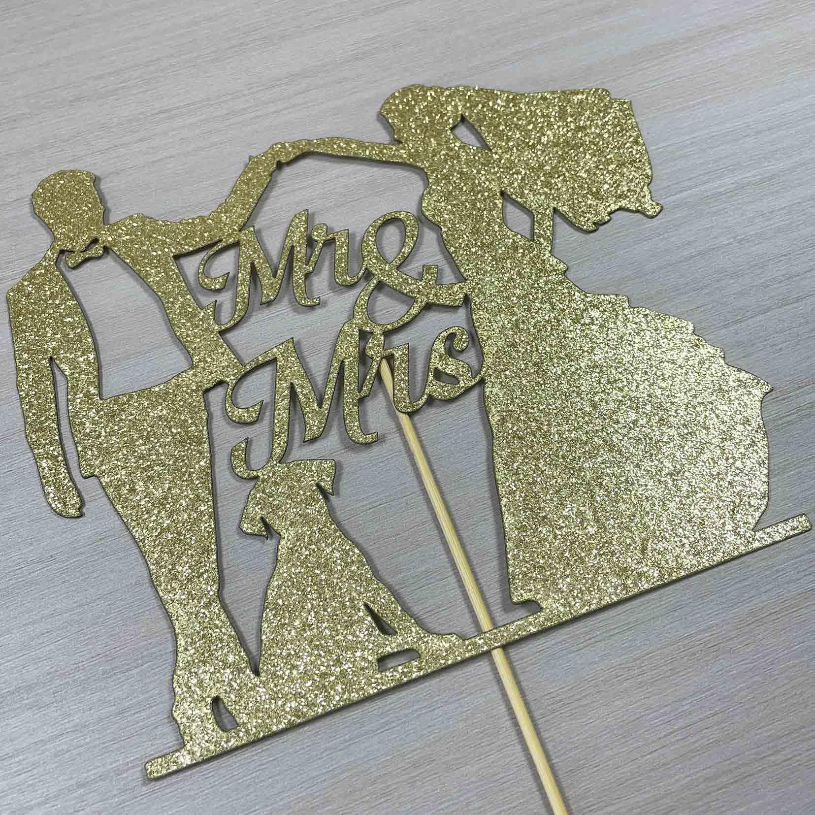 OIXCMNJQ Mr & Mrs Cake Topper, Wedding Anniversary, Bridal Shower, Engagement, Bride and Groom Hold Hands with Pet Dog Silhouette Cake Decorations Supplies, Gold Glitter