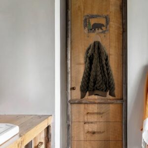 BestGiftEver Rustic Bear & Log Accent Coat Rack | Wall Mounted Hooks for Coats, Keys & Towels | Wildlife Cabin Decor | Decorative and Functional | for Nature Lovers