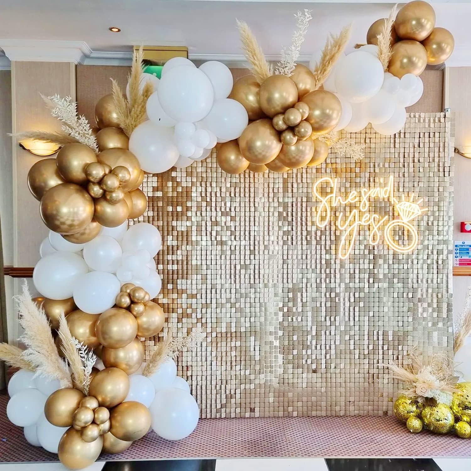 PNSFNE White and Gold Balloon Garland Arch Kit with Long Balloons, 5 10 12 18 inch Matte White Metallic Gold Confetti balloons for Wedding Engagements Birthday Graduation Anniversary Party Decorations