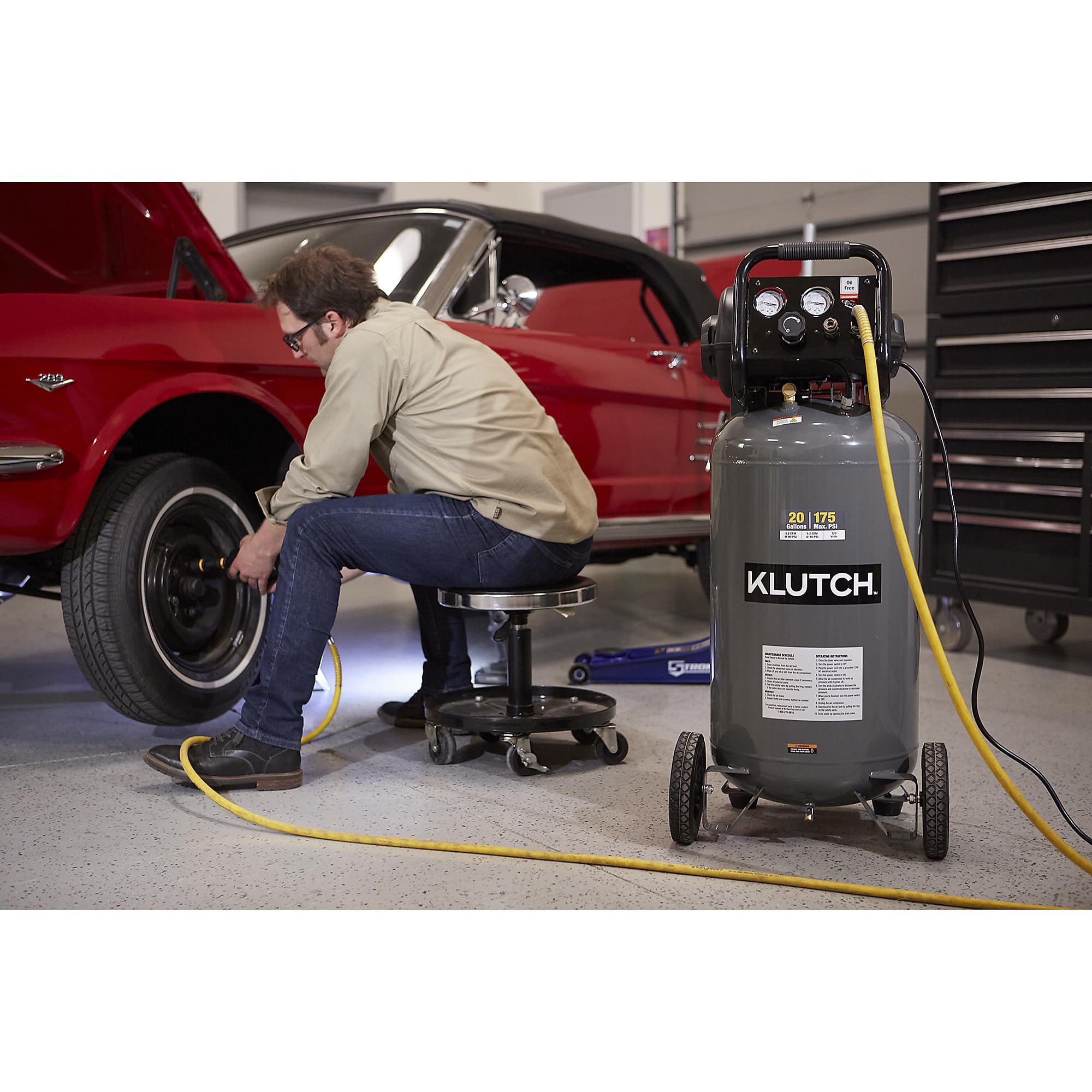 Klutch Portable Air Compressor, Workshop Air Compressor With Oil-Less Pump, 2 HP Motor, Thermal Overload Protection, Rubber Foot Stabilizers, 20 Gallon Garage Air Compressor