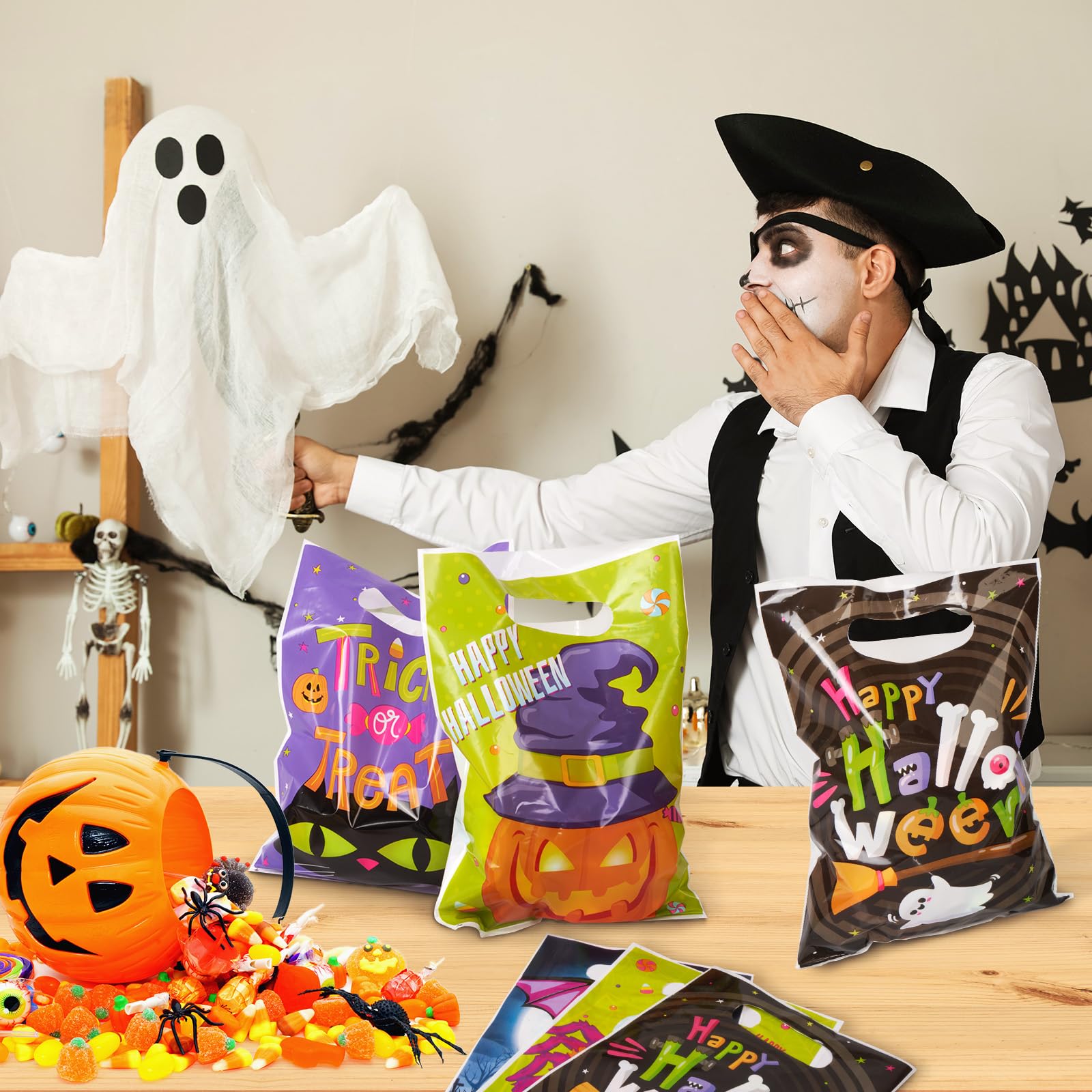 DECORLIFE 72 Pcs Halloween Treat Bags, 6 Styles Heavy Duty Halloween Bags Bulk with Handle, Loot Bags for Goody, Candy, Gift, Treat or Trick