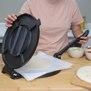 7Penn Tortilla Press 12 inch - Cast Iron Manual Roti Maker Dough Press for Corn Tortillas, Tamales, Chapati, Naan Bread, Pizza Dough with 50 Parchment Paper Sheets