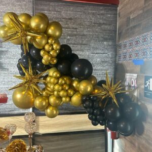 Black and Gold Balloons with 3pcs Starburst Balloons, 5 10 12 18 inch Black and Gold Balloons Garland Arch Kit for Birthday, New Years, Graduation and Anniversary Decorations Supplies