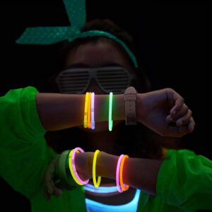 GLOW YGB 207 Glow Sticks Bulk Party Pack, Halloween Glow Sticks For Kids Camping, Glow In The Dark Sticks,8” Glow Party Supplies Bracelets