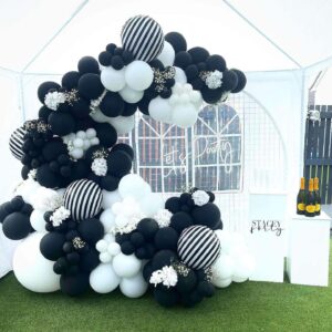 10 Pcs Black and White Striped Balloons, 18 Inch Halloween Striped Foil Balloons Black White Striped Balloons for Halloween Party Baby Shower Halloween Ceremonies Holiday Party Decorations