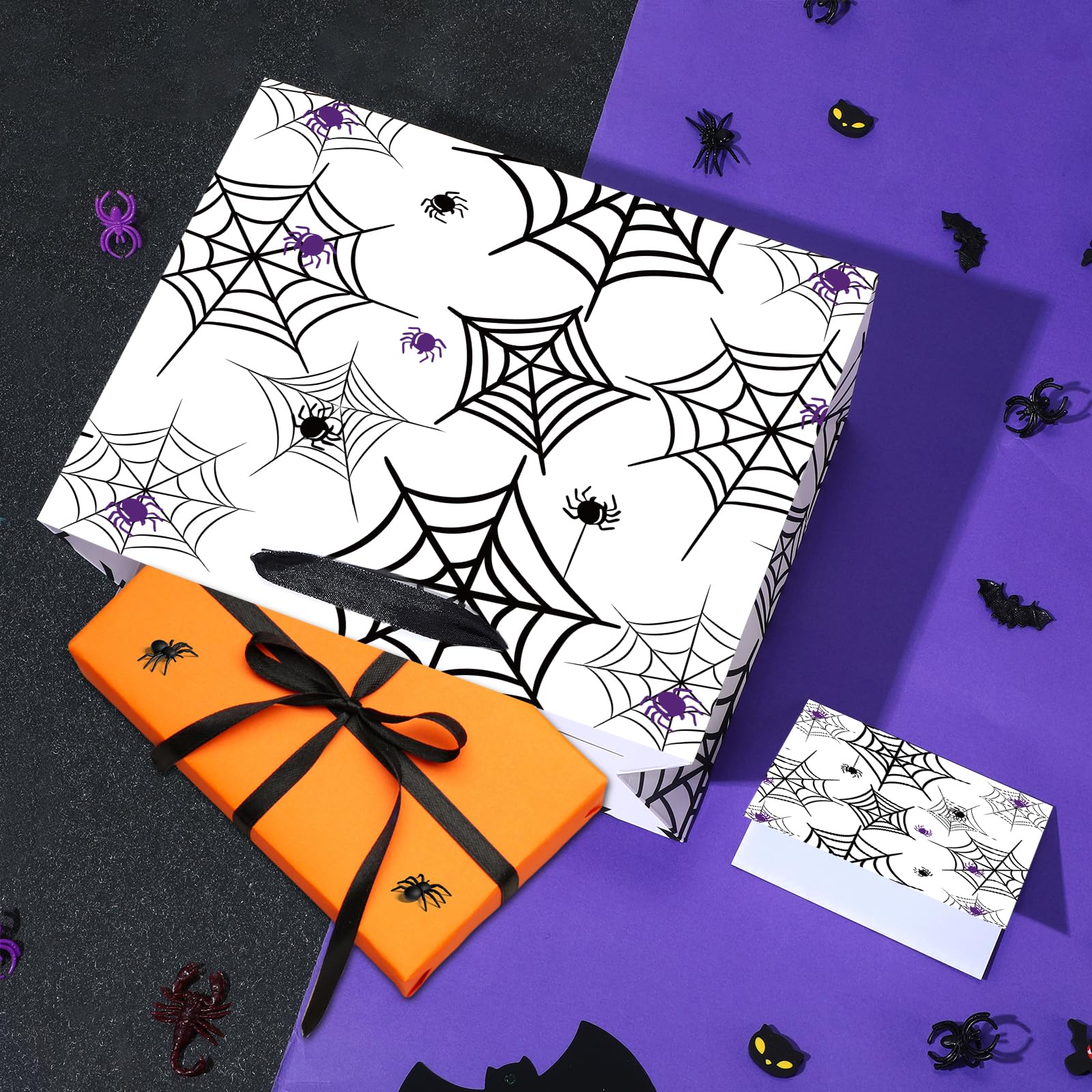 Halloween Spider Gift Bag Trick or Treat Gift Bag with Tissue Paper Greeting Card Halloween Party Favors Spider Web Wrapping Paper Goodie Bag for Halloween Birthday Baby Shower Party Supplies