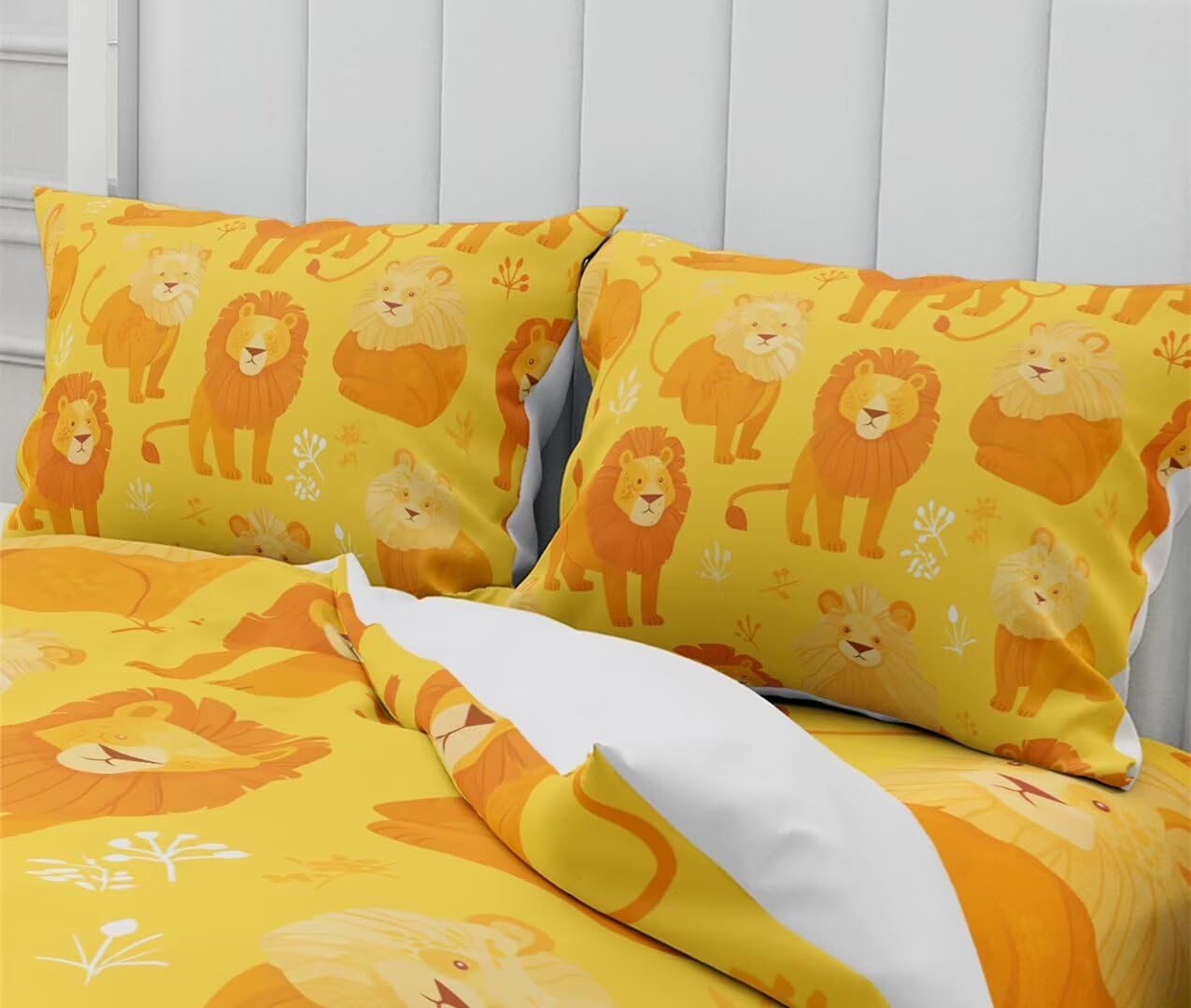 Moinlizy 3D Cartoon Lion Printed Duvet Cover Twin Size 3D Yellow Cute Lion Bedding Sets Bedclothes Room Decor Wild Animal Theme No Comforter