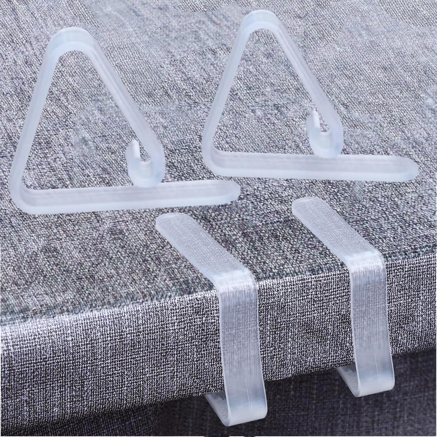 GERILKAI 32 Pcs Tablecloth Clips - Clear Plastic Table Cloth Hold Clips -Outdoor Tablecloth Clips for Home Wedding Party Indoor Outdoor Events