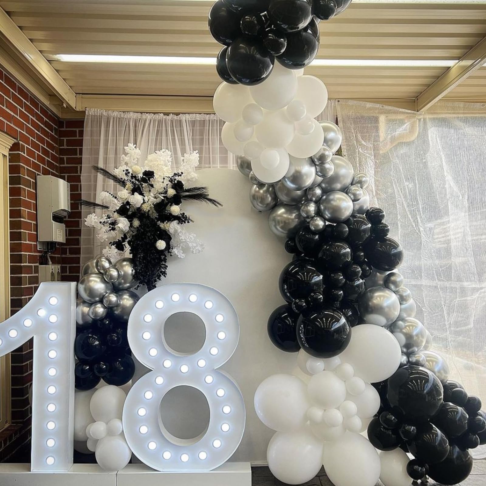 FHEKFNG Black and Silver Balloons, 132pcs 5 10 12 18 Inch Black White Silver Balloons Garland Arch Kit for Birthday, Wedding, Graduation, Bridal Shower, Anniversary Party Decorations