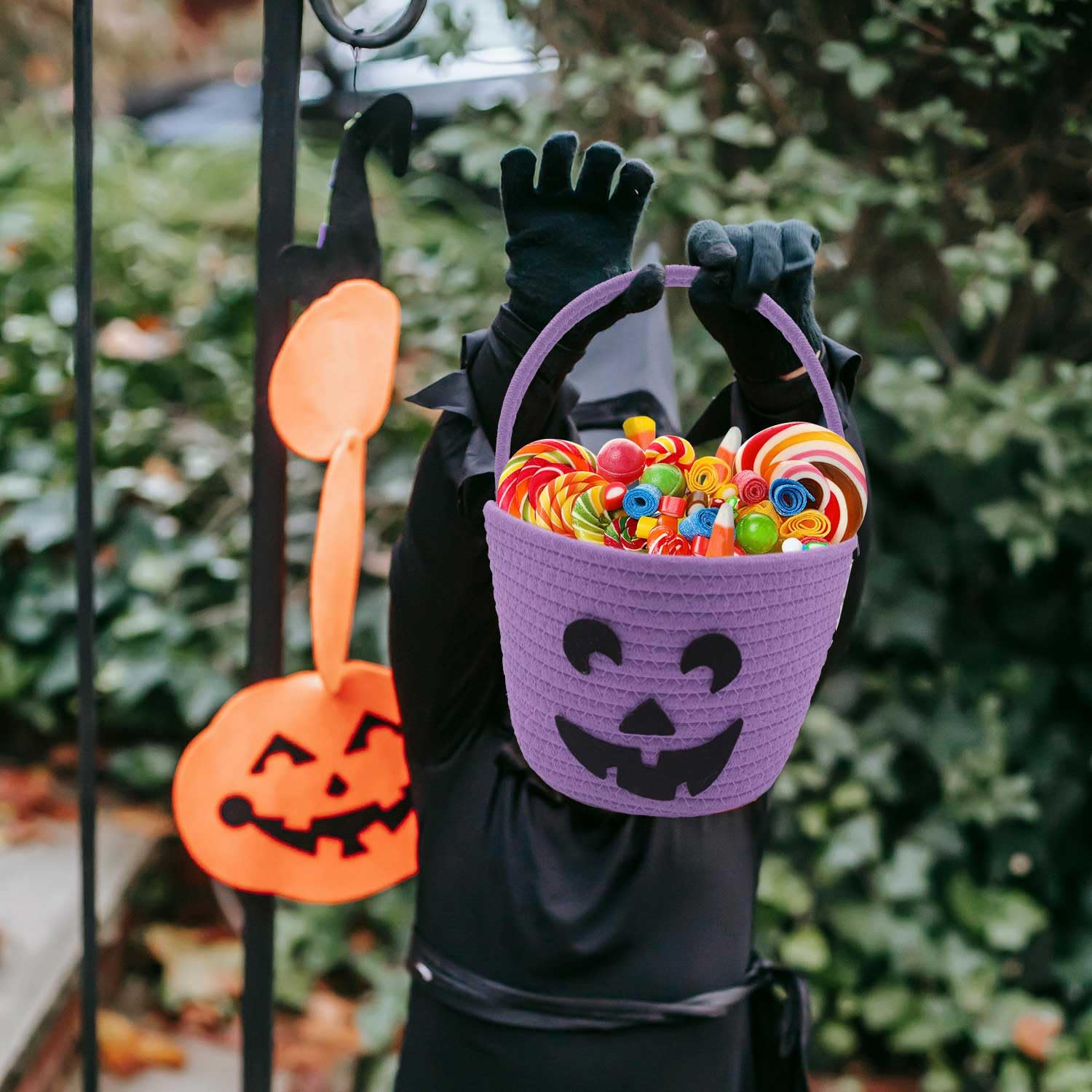 ZWHTB Halloween Basket for Kids, Trick or Treat Basket, Cute Pumpkin Candy Bucket, Boo Spooky Small Baskets, Jack O Lantern Bags for Girls/Boys Gift Baskets Empty