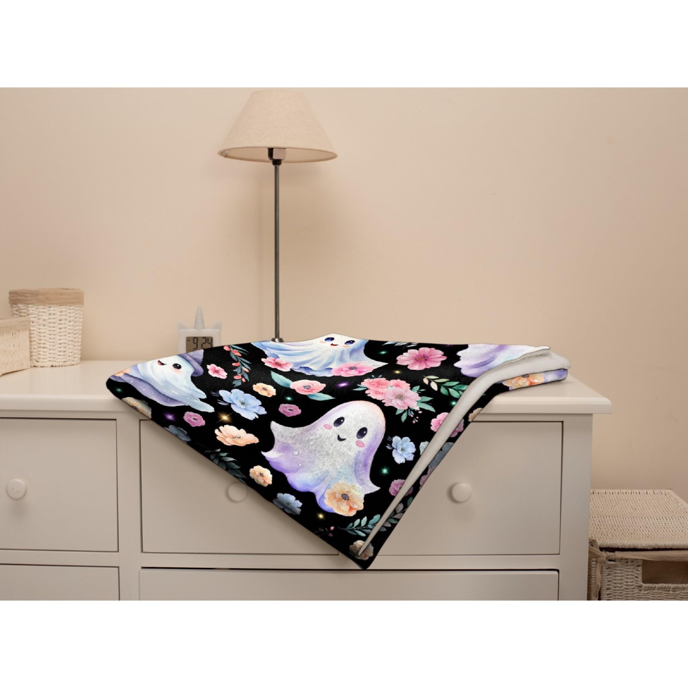 Cute Halloween Blanket for Girls Boys Black Ghost Flower Blanket for Women Men Soft Lightweight Throw Cozy Blankets for Bedding Couch Sofa Decor XS 30×40in for Leg/Pet