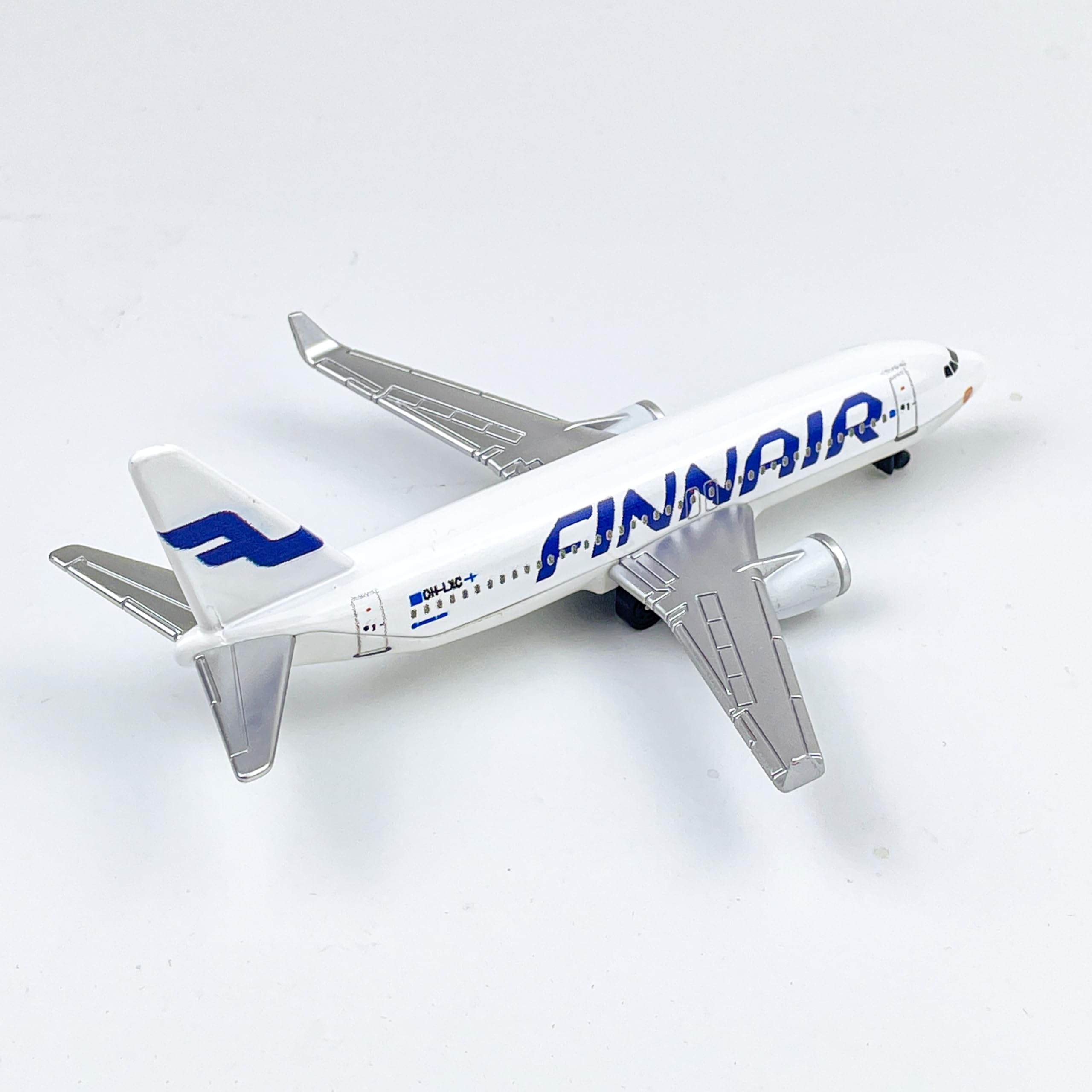 WngAur Finnair Airplane Model, Die-cast Metal Planes Aircraft Suitable for Collection and Display