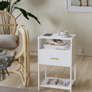 Veegle White Nightstand with Charging Station, Fluted Side Table with Drawer, Modern Bedside Table with Open Shelves for Living Room, Bedroom