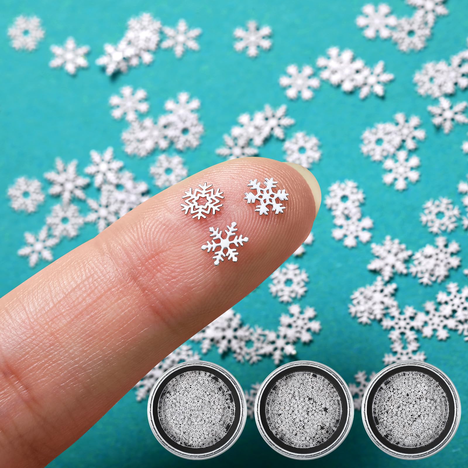 Knitgrip 300 Pcs Mini Metal Snowflake for Craft 0.2 Inch Small Christmas Embellishment Tiny Snowflake Ornaments Little Snowflake Craft Pieces for DIY Winter Party Decor(White)