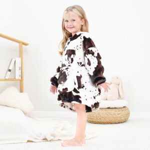 cow print Wearable Blanket Hoodie for Kids Oversize Blanket Hoodies Cozy Black and White Fleece Sweatshirt Blanket Gifts for Girls Boys 2-5 Year Old